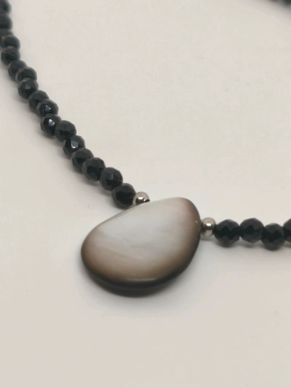 Collier en obsidienne noire et argentée