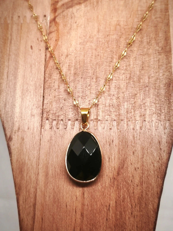Collier en pierre d'obsidienne facette