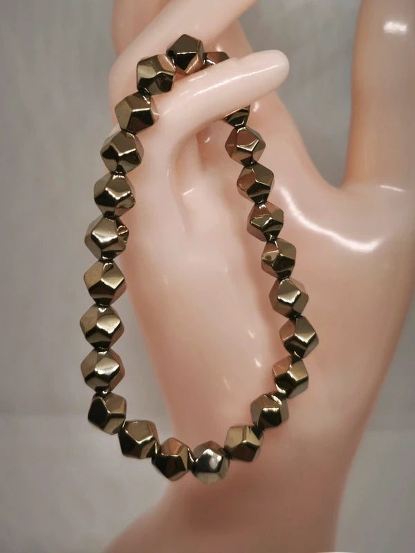 Bracelet en pyrite facettée 8mm