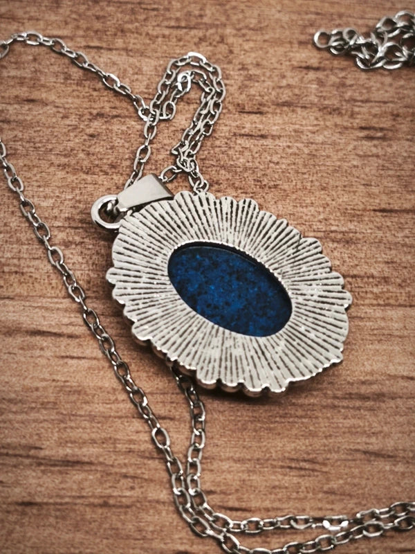 Collier en acier inoxydable avec pierre de lapis lazuli