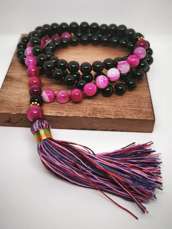 Collier Mala agate rose et noire 8mm