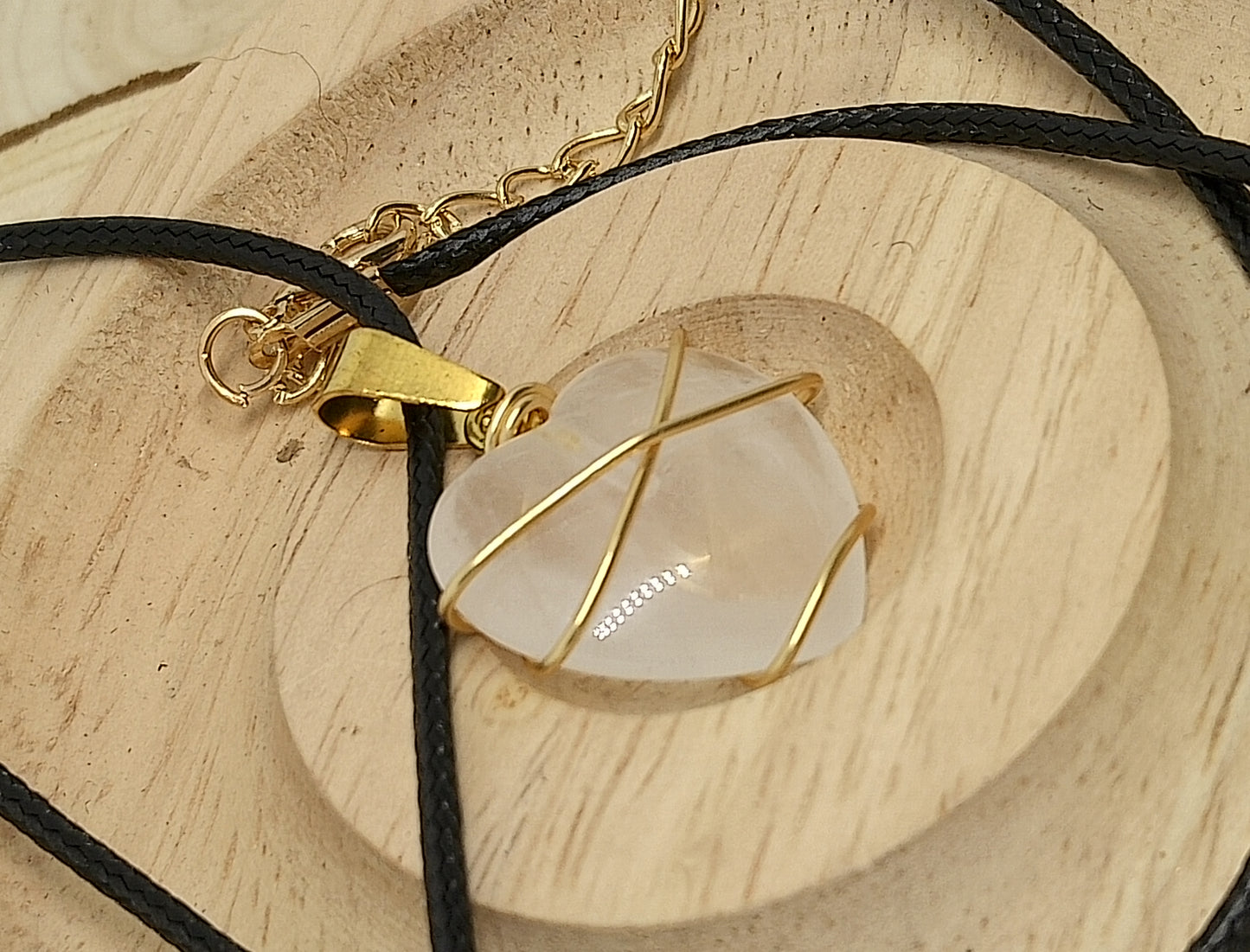 Collier coeur en quartz blanc