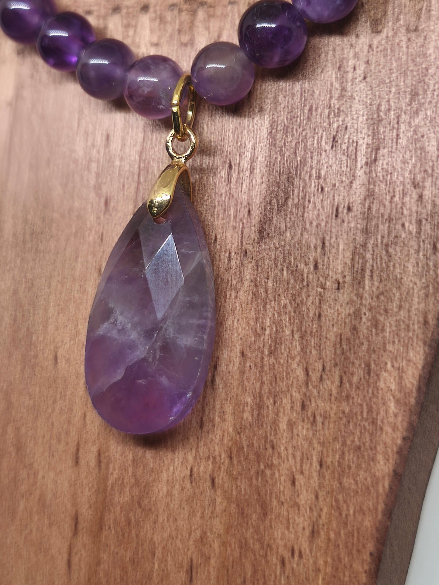 Collier perles et pendentif en améthyste