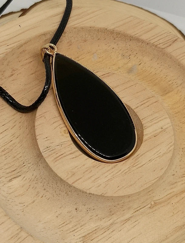 Collier en agate noire