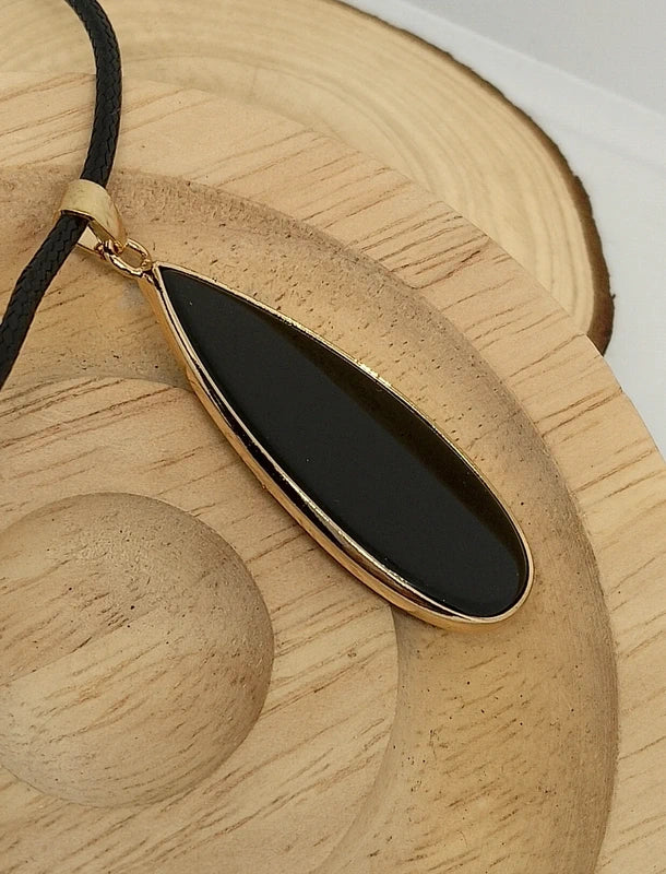 Collier en agate noire