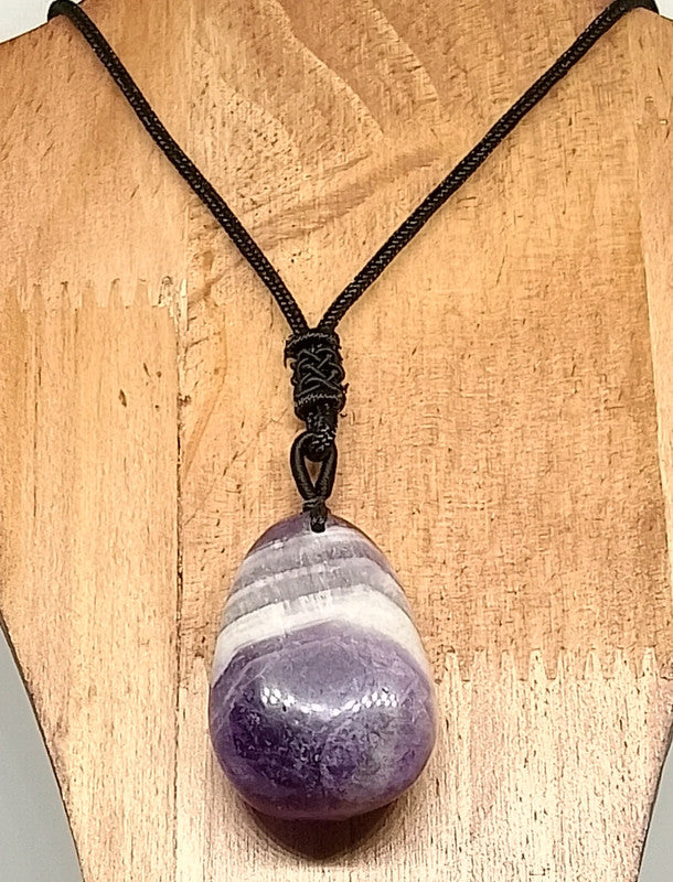 Collier en pierre d'améthyste