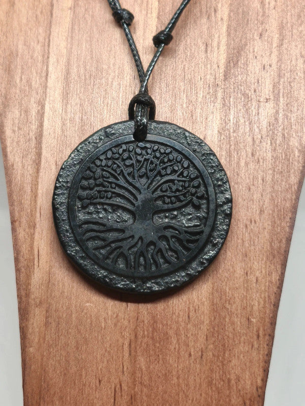 Collier en  shungite, arbre de vie