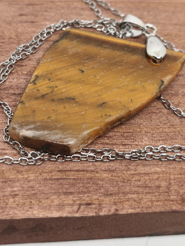 Collier en pierre d'oeil de tigre