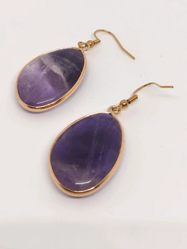 Boucles d'oreilles en améthyste.