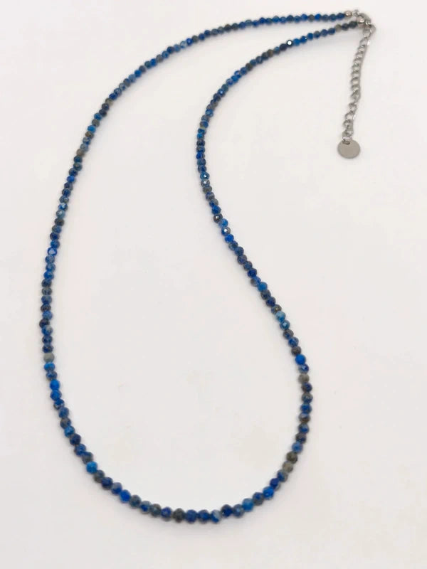 Collier en perles facettes de lapis lazuli 2mm