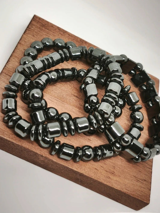 Ensemble de 4 bracelets en hématite 6-8mm