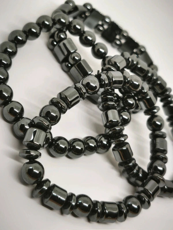 Ensemble de 4 bracelets en hématite 6-8mm