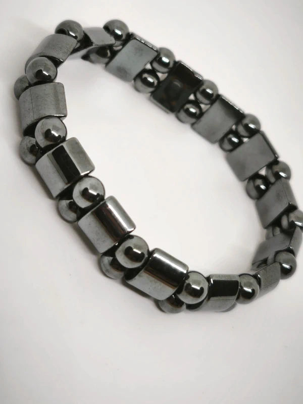 Ensemble de 4 bracelets en hématite 6-8mm