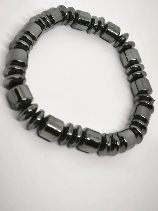 Ensemble de 4 bracelets en hématite 6-8mm
