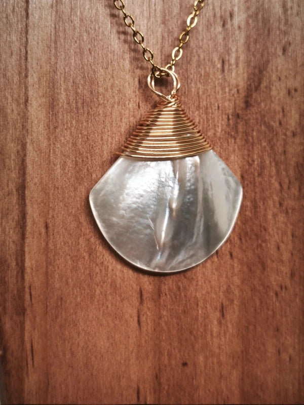 Collier nacré en perle d'eau douce