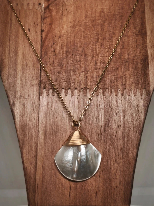 Collier nacré en perle d'eau douce