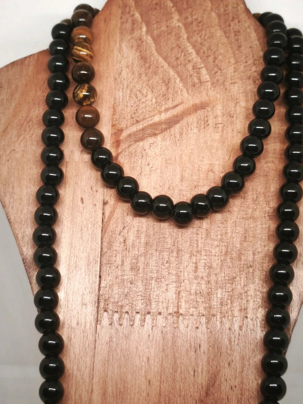 Collier élastique en oeil de tigre et d'onyx noire 8mm
