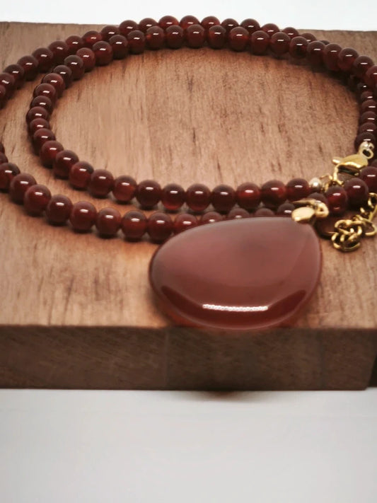Collier en cornaline 4mm avec pendentif