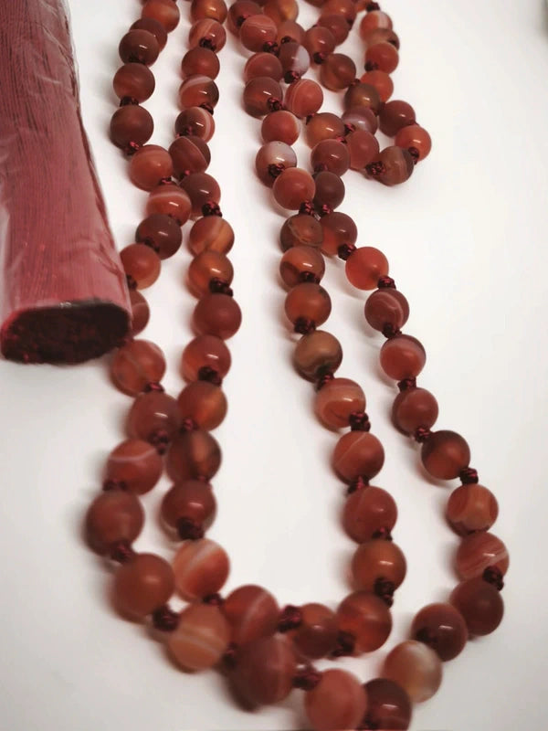 Collier Mala en agate rouge mat 6mm