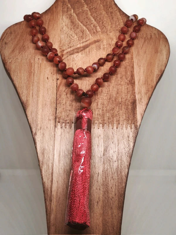 Collier Mala en agate rouge mat 6mm