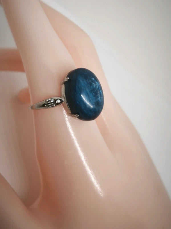Bague en pierre de kyanite ajustable
