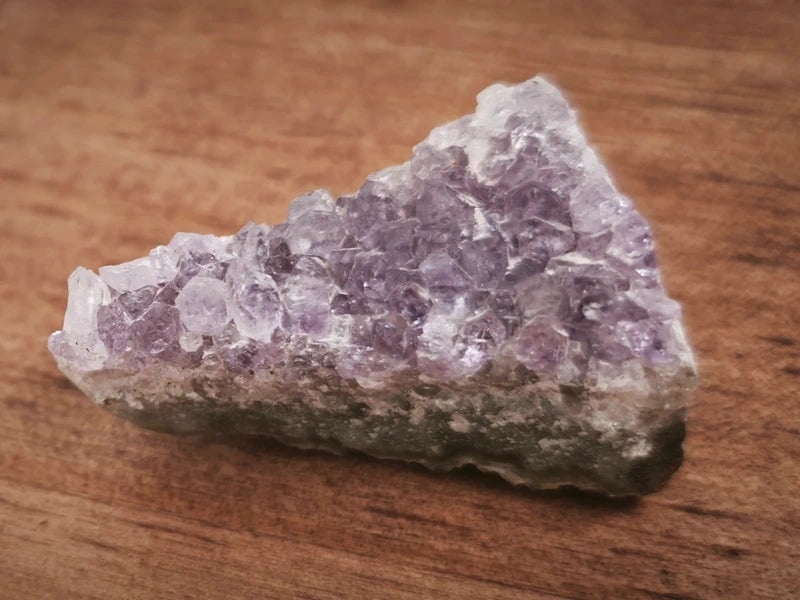 3 petites géodes d'améthyste