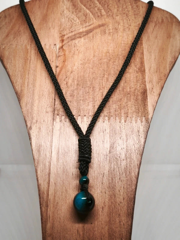 Collier en perles d'oeil de tigre bleu 10mm