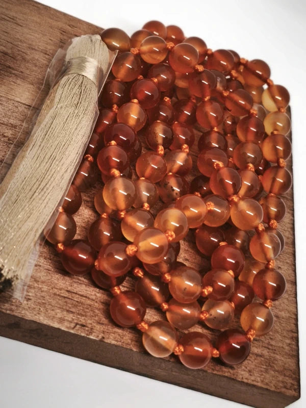Collier Mala en cornaline 8mm