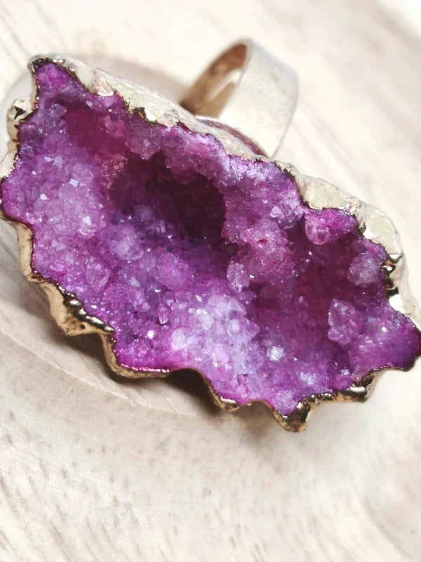 Bague en cristal de roche coloré