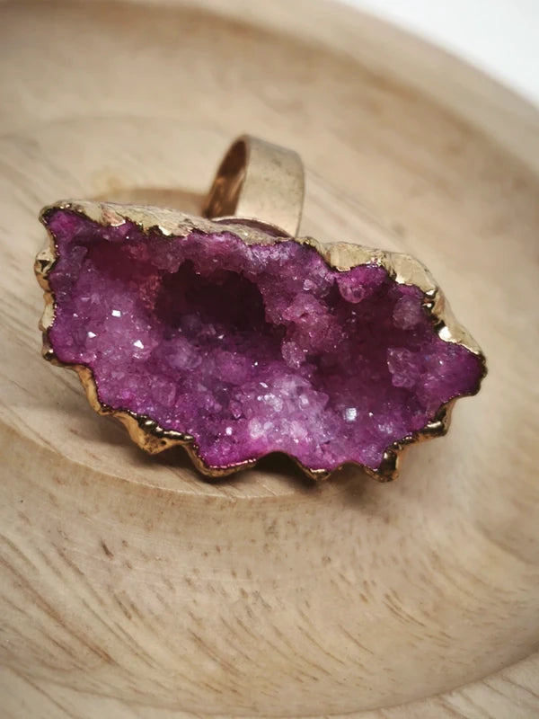 Bague en cristal de roche coloré