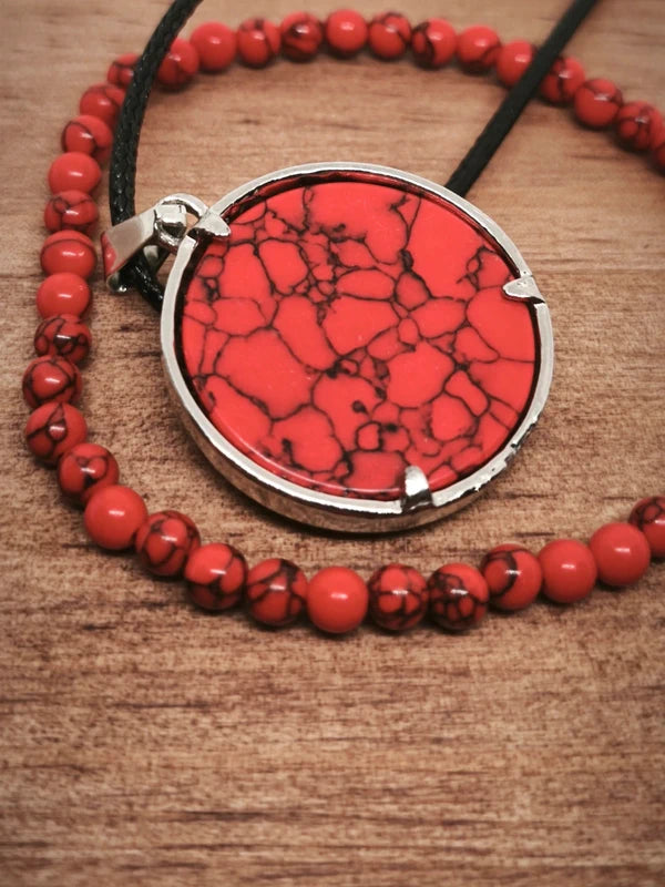 Collier et bracelet howlite rouge résinée