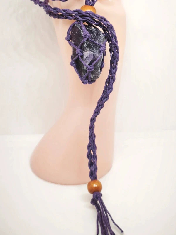 Collier filet pierre d'améthyste.