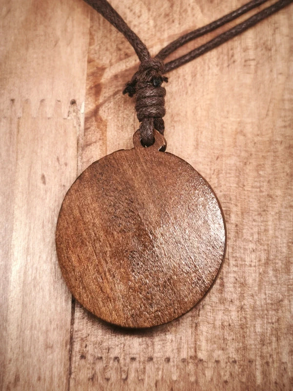 Collier bouddha en bois