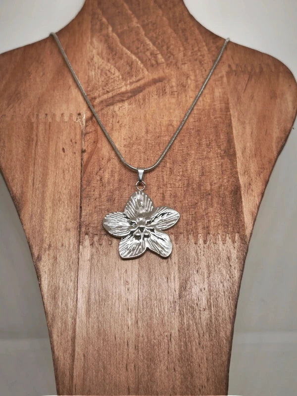 Collier et boucles d'oreilles fleurs en acier inoxydable 316