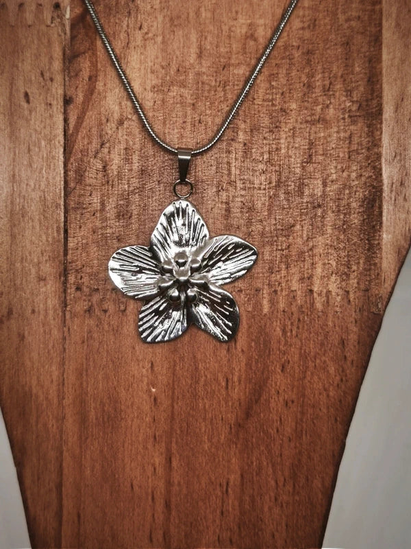 Collier et boucles d'oreilles fleurs en acier inoxydable 316