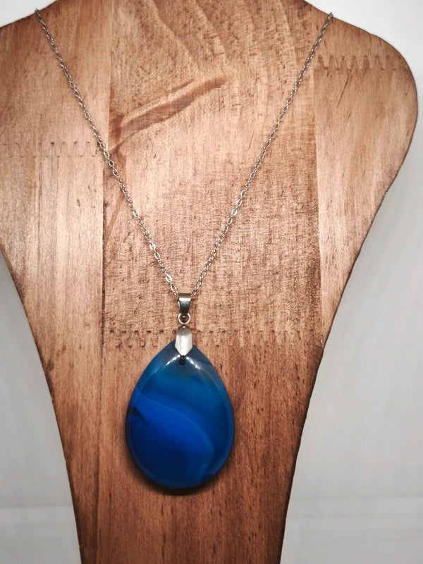 Collier en agate bleue