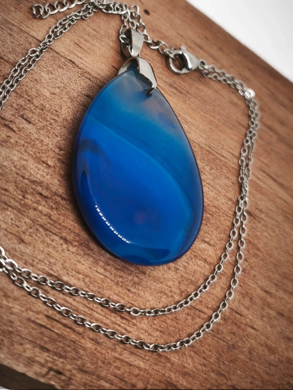 Collier en agate bleue