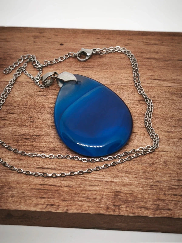 Collier en agate bleue