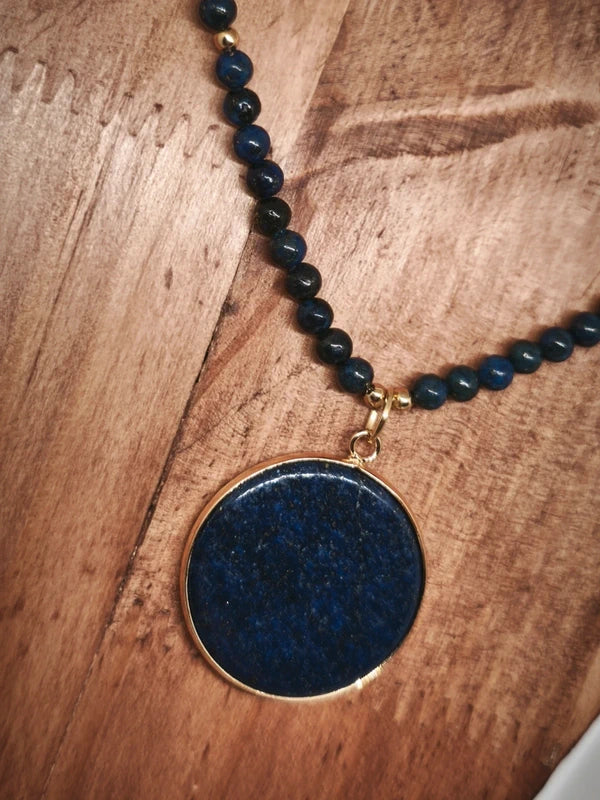 Collier en lapis lazuli 4mm avec pendentif