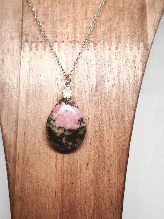 Collier en pierre de rhodonite
