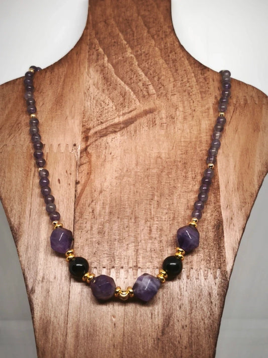 Collier en perles d'améthyste polies et facettes