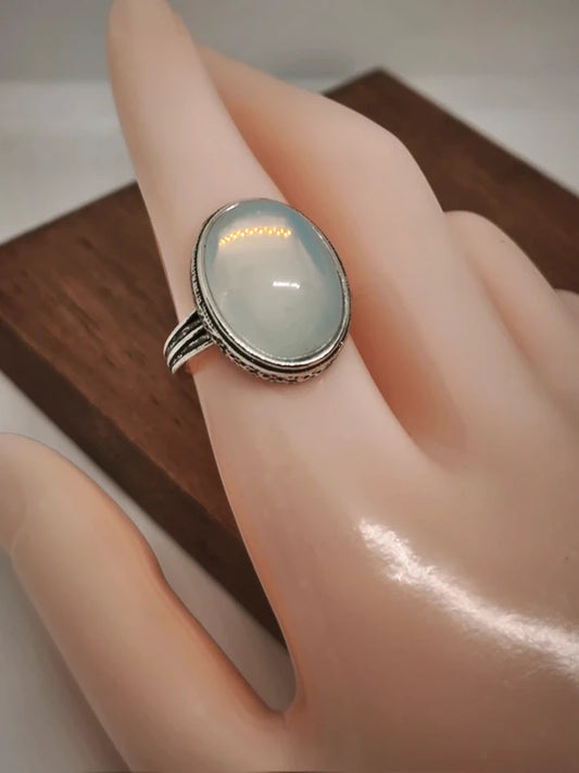 Bague plaquée argent, résine