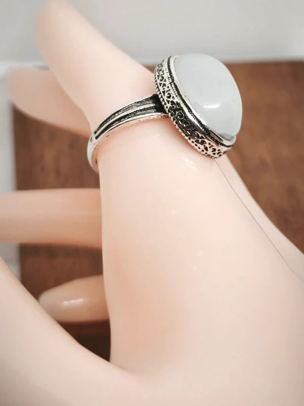 Bague plaquée argent, résine