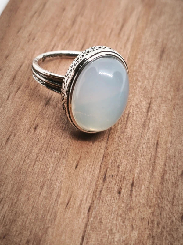 Bague plaquée argent, résine