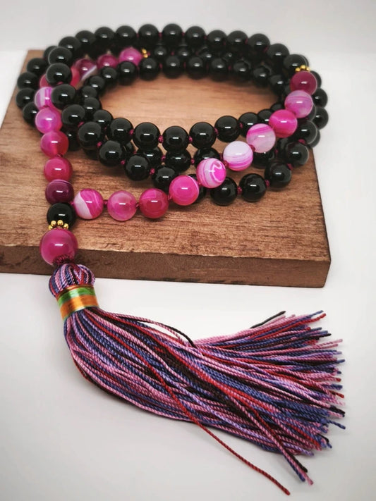 Collier Mala agate rose et noire 8mm