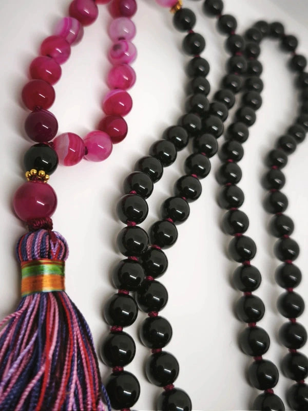 Collier Mala agate rose et noire 8mm