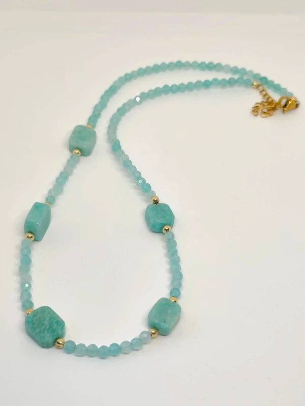 Collier en perles facettes d'amazonite