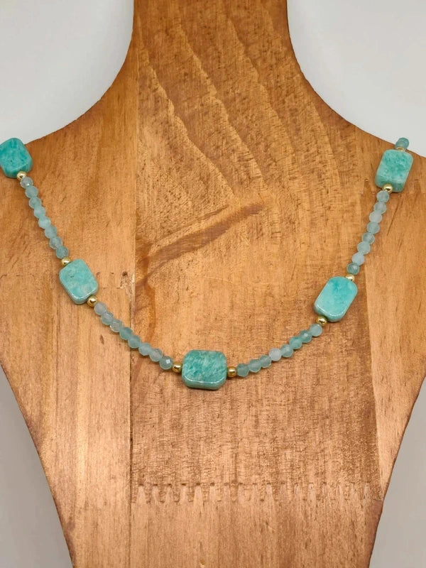 Collier en perles facettes d'amazonite