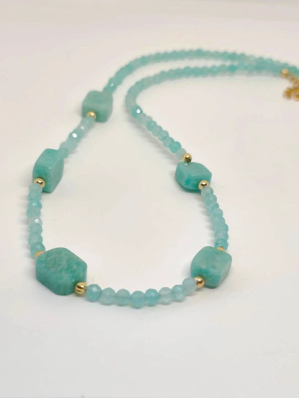 Collier en perles facettes d'amazonite