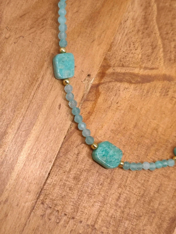 Collier en perles facettes d'amazonite